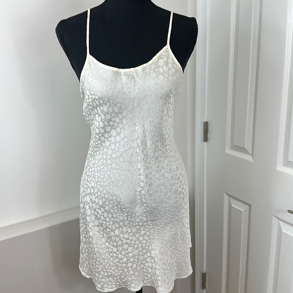 Jones New York Intimates & Sleepwear Jones New York Silk Nightgown